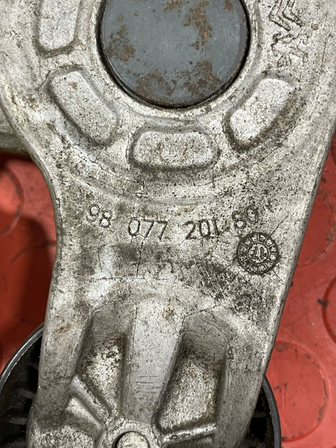 Peugeot Expert/ Citroen Dispatch/ Toyota Proace/Vauxhall Vivaro  AUXILIARY BELT TENSIONER 1.6HDI 2018-2023   P/N 9807720180 - 2