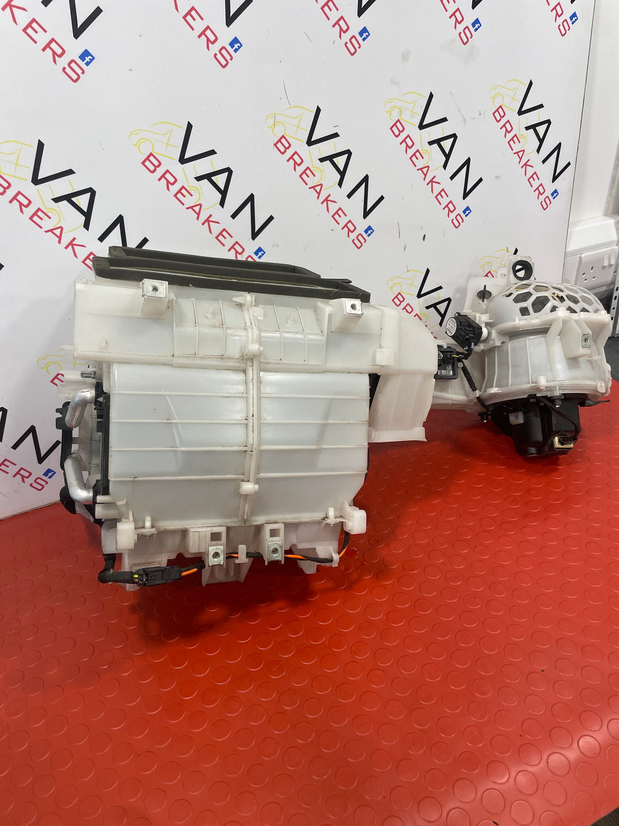 Citroen Dispatch/Vauxhal Vivaro/Toyota Proace/Peugeot Expert INTERIOR HEATER CLIMATE BOX ASSEMBLY 1.6 HDI   2017-2023  P/N 9802501680