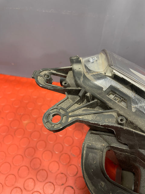 Citroen Dispatch/Peugeot Expert PASSENGER SIDE HEADLIGHT 2011-2016 P/N 89902607 - 5