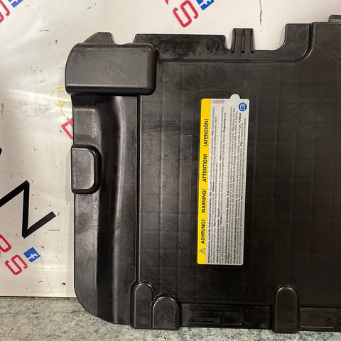 Volkswagen Crafter BATTERY BOX COVER 2.0 2017-2023 P/N 7C0907300