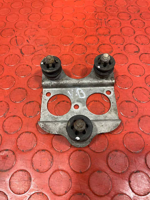 Volkswagen T5 Transporter ABS MODULE MOUNTING BRACKETS 2003-2010 P/N 7L8614235