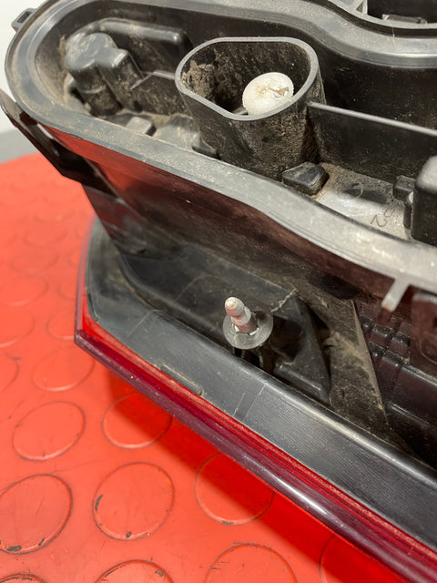 Ford Transit Custom TAILLIGHT PASSENGER SIDE LH (Damaged Lens) 2013-2023 P/N BK2113405AG - 3