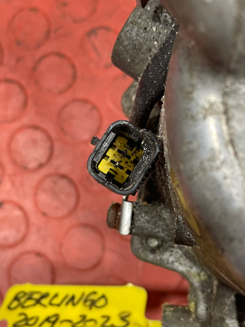 Citroen Berlingo/Peugeot Partner/Vauxhall Combo/Toyota Proace City AIR CONDITIONING PUMP 1.5 2 PIN 2019-2024 P/N 9810349980 - 5