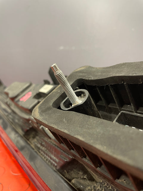 Ford Transit Custom TAILLIGHT DRIVER SIDE (Scraped Lens) RH P/N BK2113404AD - 1