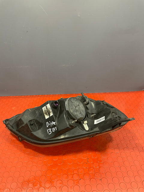 Peugeot Bipper/Citroen Nemo PASSENGER SIDE HEADLIGHT 2013(Broken Mountings Cracked Underside) P/N 45575383 - 1