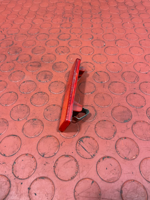 Renault Master 2/ Vauxhall Vivaro REAR BUMPER REFLECTOR P/N 7700353184