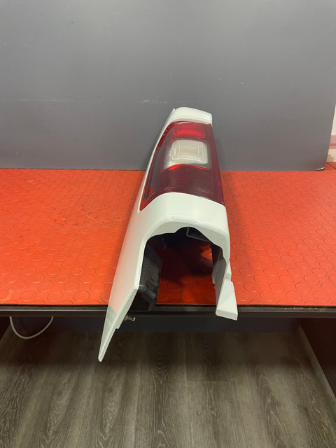 Vauxhall Vivaro/Renault Trafic II/Nv300 Primastar REAR TAILLIGHT ASSEMBLY Drivers Side White 2014-2019 P/N 265A60118P - 1