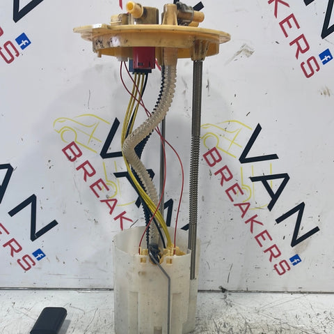 Nissan Navara NP300  Pick Up  FUEL PUMP  2.3 2015  0580203376