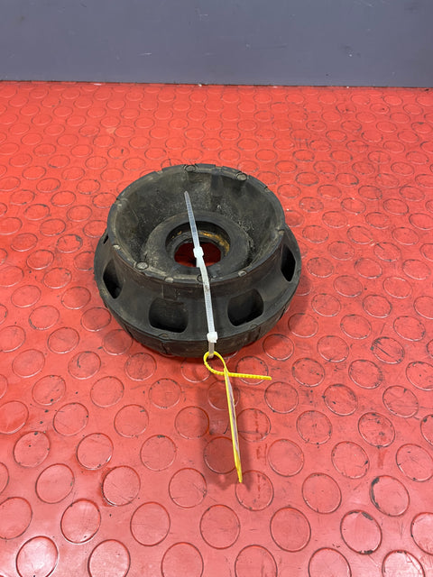 Renault Trafic/Vauxhall Vivaro/Nissan NV300 FRONT STRUT TOP MOUNT 2014-PRESENT P/N 8200904007