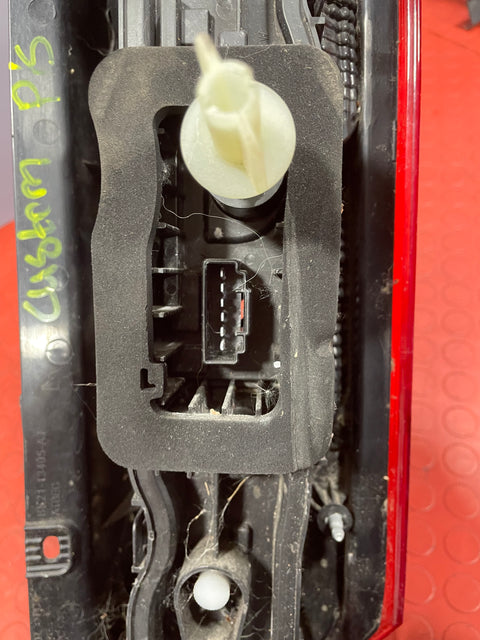 Ford Transit Custom TAILLIGHT PASSENGER SIDE (Small Crack In Top Of Lens) 2013-2018 P/N BK2113405AJ - 1