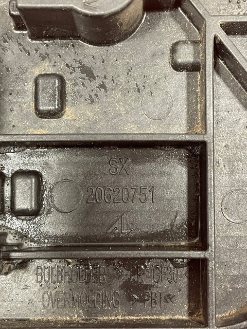 Citroen Relay/Peugeot Boxer/Fiat Ducato REAR TAILLIGHT BULB CARRIER Passenger Side 2008-2019 P/N 20620751