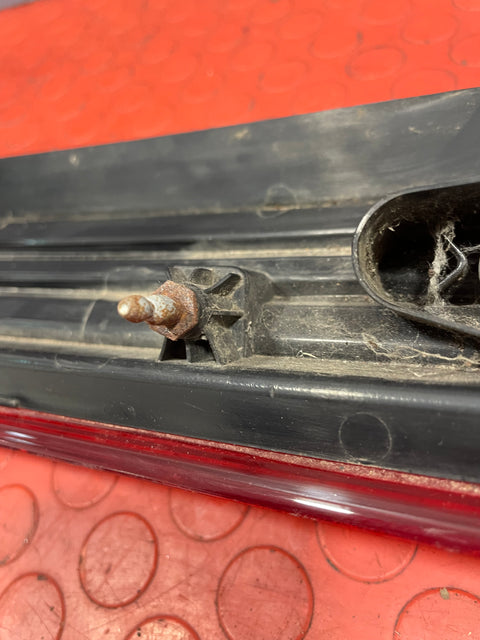 Ford Transit Custom TAILLIGHT PASSENGER SIDE LH (Damaged Lens) 2013-2023 P/N BK2113405AG - 3