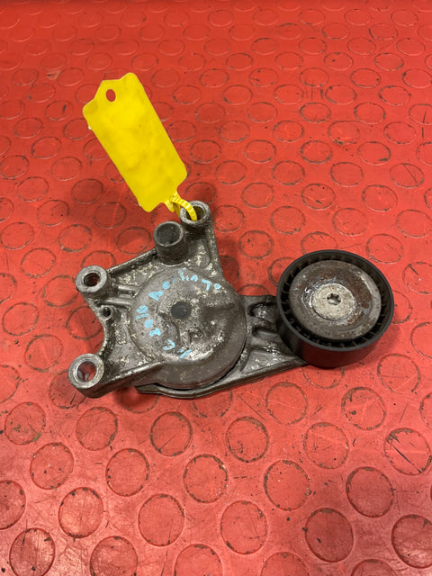 Peugeot Expert/ Citroen Dispatch/ Toyota Proace /Vauxhall Vivaro  AUXILIARY BELT TENSIONER 1.6HDI 2018-2023   P/N 9807720180 - 1