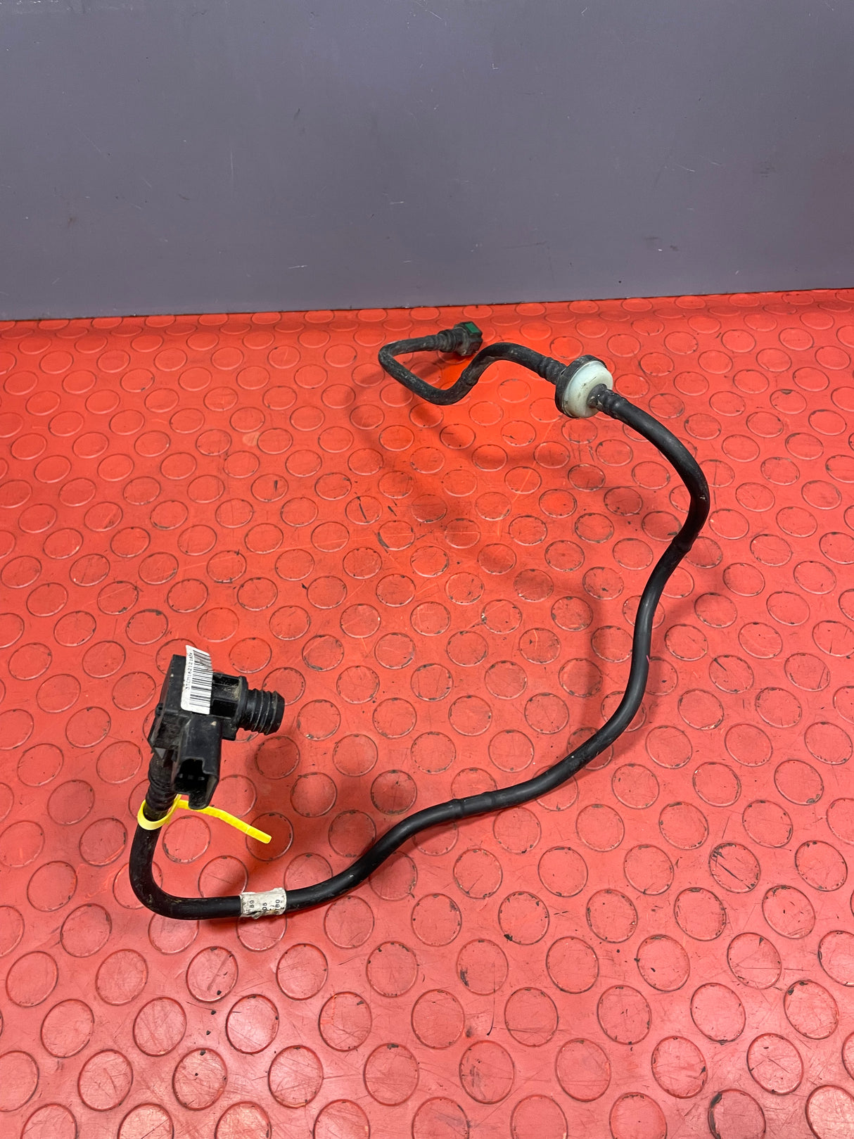 Citroen Berlingo/Peugeot Partner BRAKE SERVO VACUUM SENSOR SWITCH 1.5 2018-2023 P/N 9810806380