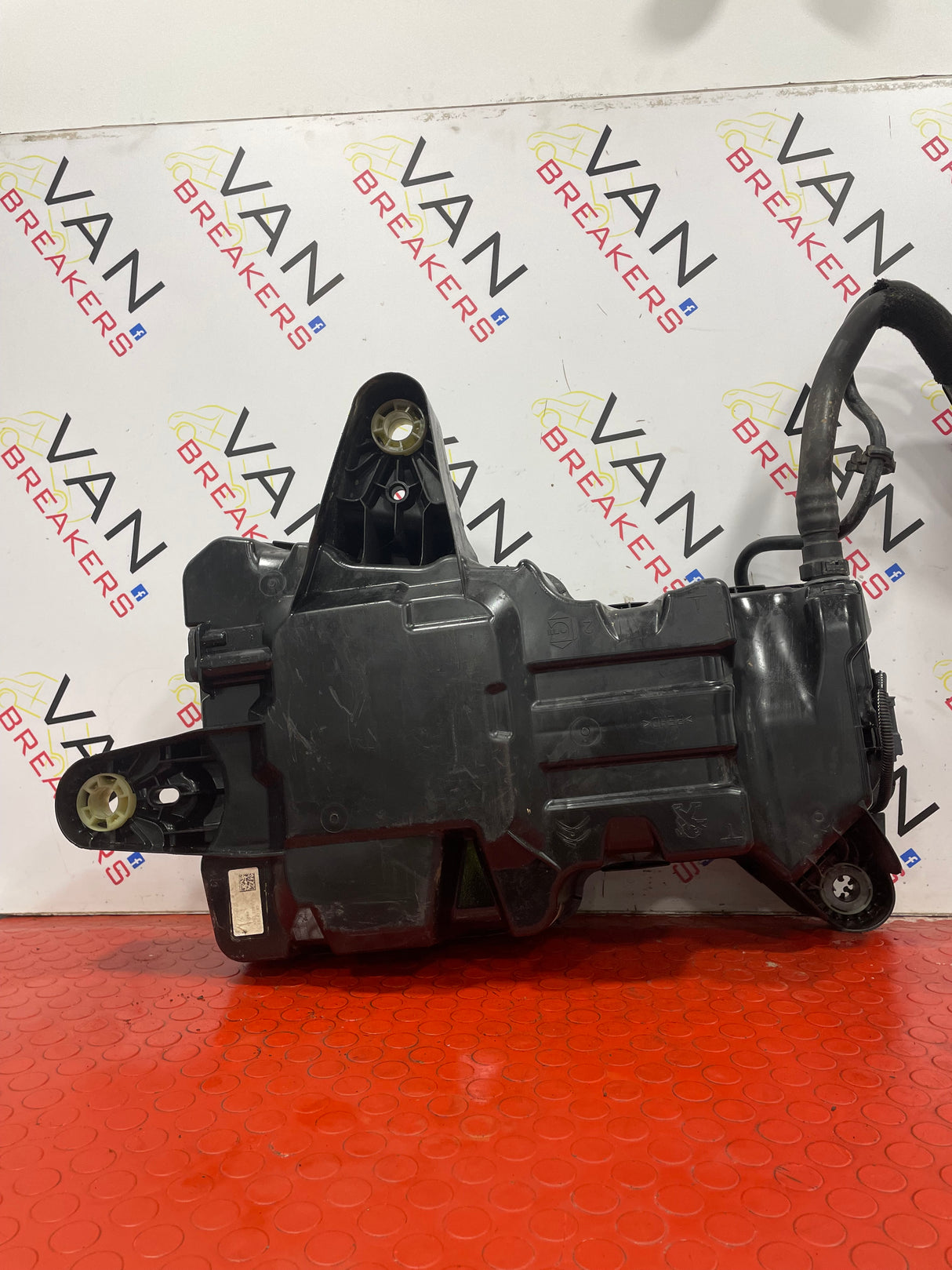 Citreon Berlingo/Peugeot Partner/Vauxhall Combo/Proace City 1.5 ADBLUE TANK COMPLETE WITH PUMP 2019> P/N 9832421480