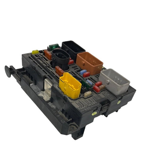 Citroen Berlingo/Peugeot Partner FUSEBOX 2008-2015 P/N 9807028880 R05