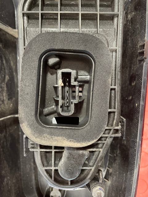 Citroen Berlingo/Peugeot Partner/Vauxhall Combo/Toyota Proace City DRIVERS SIDE TAILLIGHT (Scraped Lens) 2019-2024 P/N 9820554880 - 5