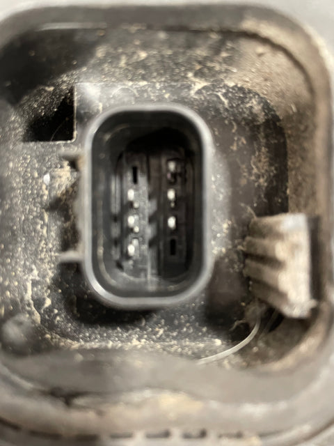 Peugeot Boxer REAR TAILLIGHT ASSEMBLY 2016-2019 Passenger side (Cracked lens) P/N 20620751