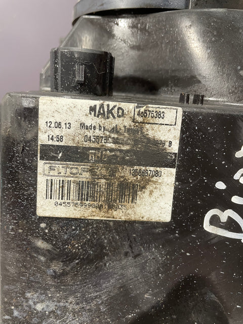 Peugeot Bipper/Citroen Nemo PASSENGER SIDE HEADLIGHT 2013(Broken Mountings Cracked Underside) P/N 45575383 - 1