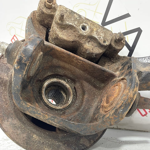 John Deere Gator FRONT PASSENGER SIDE HUB AND CALLIPER 2013 P/N M158323