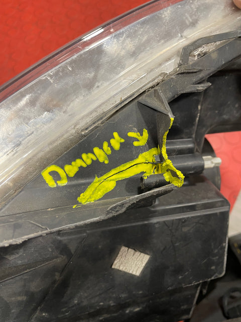 Citroen Dispatch/Peugeot Expert PASSENGER SIDE HEADLIGHT 2011-2016 P/N 89902607 - 3