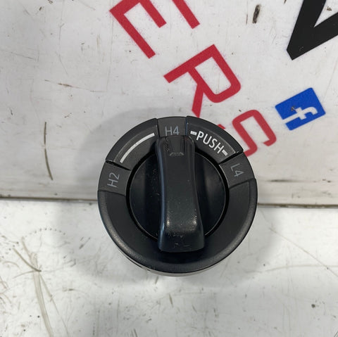 Toyota Hilux TRACTION SWITCH 2019 P/N M57269