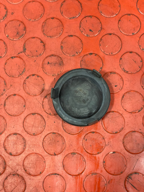 Volkswagen Golf Mk5/Renault Megane Mk3 HEADLIGHT DUST CAP COVER P/N 1305219118