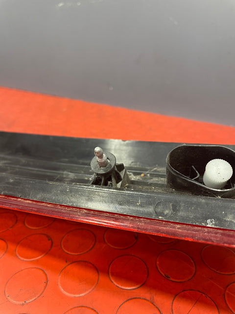 Ford Transit Custom TAILLIGHT PASSENGER SIDE (Small Crack In Top Of Lens) 2013-2018 P/N BK2113405AJ - 1