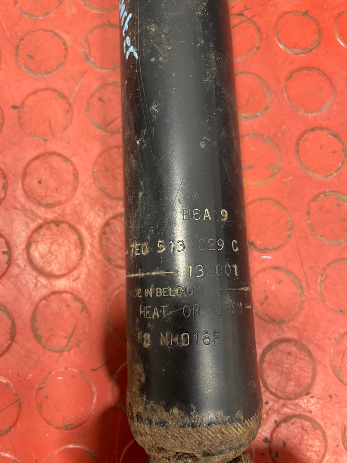 Volkswagen Transporter REAR SHOCK T5 2010-2015 P/N 7E0513029C