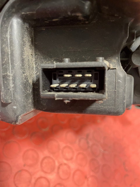 Citroen Dispatch/Peugeot Expert PASSENGER SIDE HEADLIGHT 2011-2016 P/N 89902607 - 3