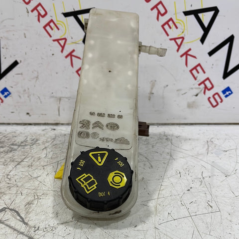 Citroen Dispatch/ Peugeot Expert/ Vauxhall Vivaro/ Toyota Proace 2.0 Diesel BRAKE MASTER CYLINDER 2019-2024 P/N 9806232280