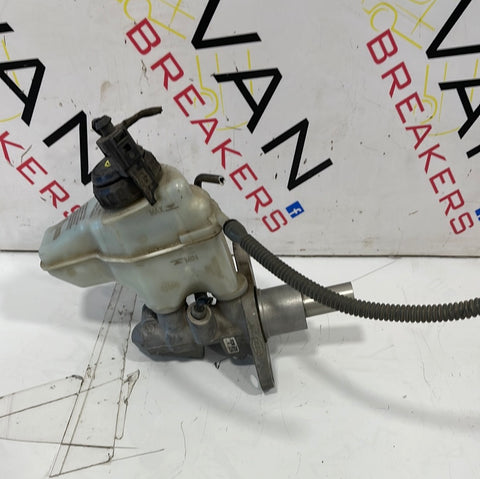 Volkswagen Caddy BRAKE MASTER CYLINDER 2.0 2016 P/N 1K2611301C