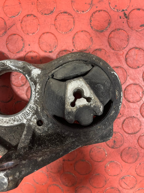 Citroen Berlingo/Peugeot Partner DRIVESHAFT MOUNT  2015-2018 P/N 81090780 - 1