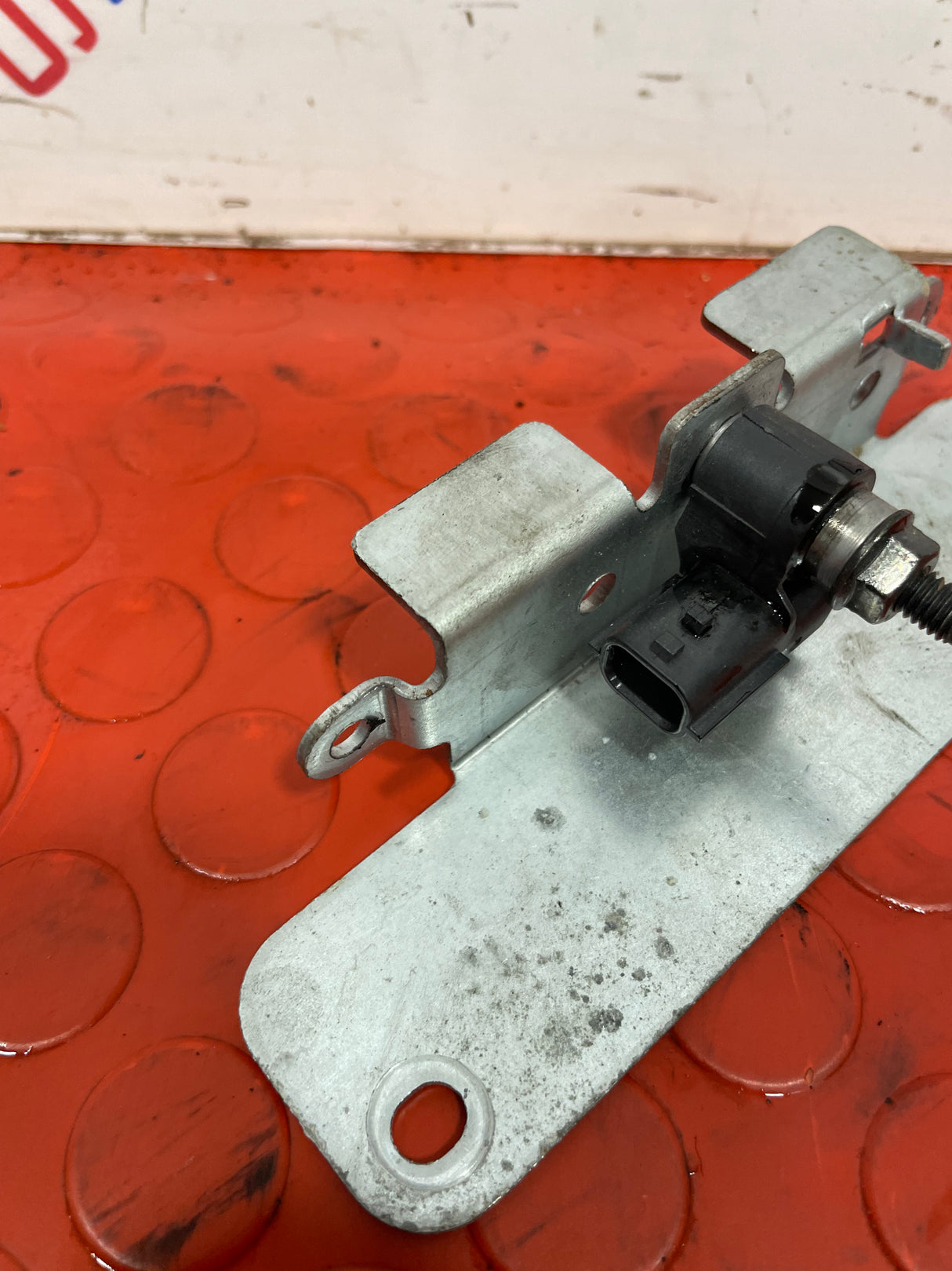 Nissan Navara AIRBAG SENSOR   2017 2.3L  P/N 988303JA0A