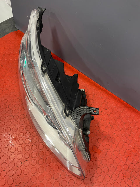 Ford Transit Custom HEADLIGHT ASSEMBLY Driver's Side Chrome Interior (1 mounting point damage) 2013-2018 P/N BK2113D152B - 1