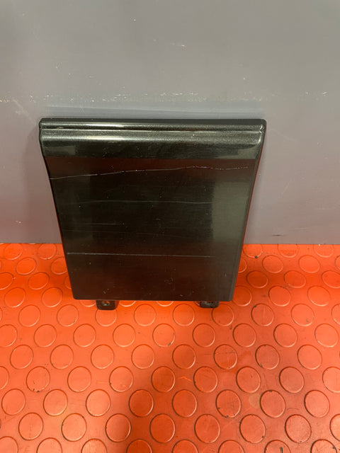 Renault Trafic/Vauxhall Vivaro/Nissan NV300 UNDER FUEL FILLER FLAP PASSENGER'S SIDE (Metallic Black) 2014-2019 P/N 788287806R