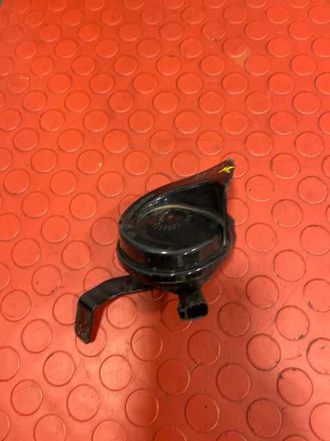 Saic Maxus Deliver 9 12V HORN (with damage) 2.0TD 2021-2024 P/N C00077411