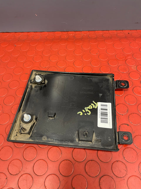 Renault Trafic/Vauxhall Vivaro/Nissan NV300 UNDER FUEL FILLER FLAP PASSENGER'S SIDE (Metallic Black) 2014-2019 P/N 788287806R