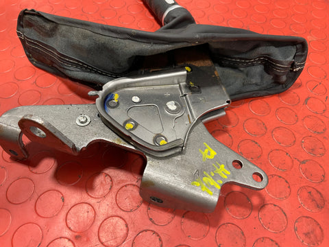 Toyota Hilux LEATHER HANDBRAKE LEVER ASSEMBLY W/ LEATHER COVER 2017 R/N TYTHLX2017HBK