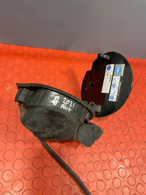 Fiat Doblo FUEL TANK FILLER CAP COVER W/ HOUSING P/N 00520878010E / 0521090650E