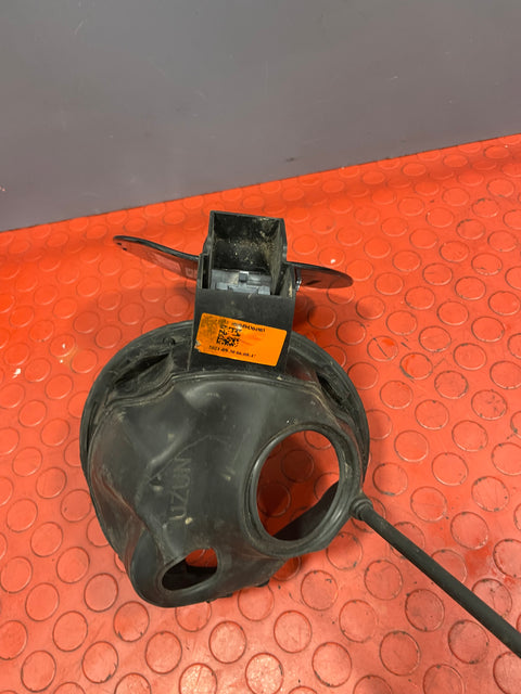 Fiat Doblo FUEL TANK FILLER CAP COVER W/ HOUSING P/N 00520878010E / 0521090650E