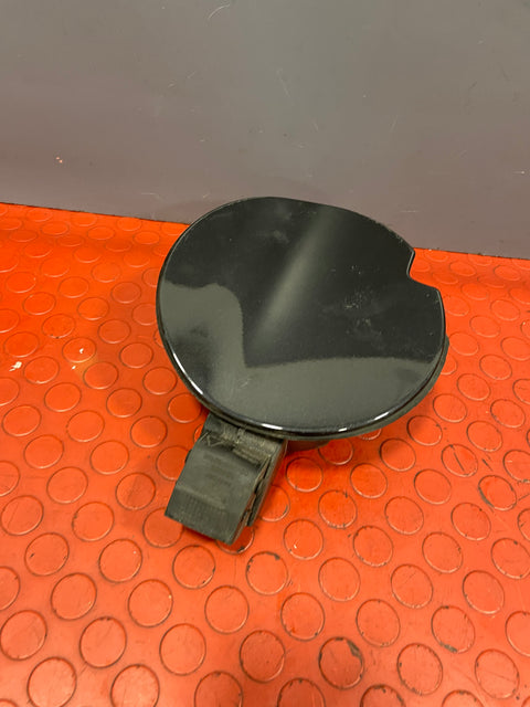 Fiat Doblo FUEL TANK FILLER CAP COVER W/ HOUSING P/N 00520878010E / 0521090650E