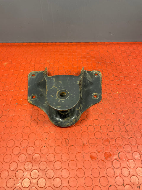 Ford Transit Tipper Mk8 REAR SPRING CARRIER Fits Both Sides 2.2 2014-2021 P/N BK315785AC - 1