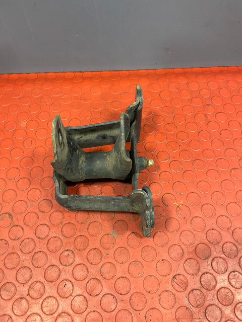 Ford Transit Tipper REAR LEAF SPRING HANGER / BRACKET Fits Both Sides MK8 2.2 2014-2021 P/N KK315776AA / 6C115894AD