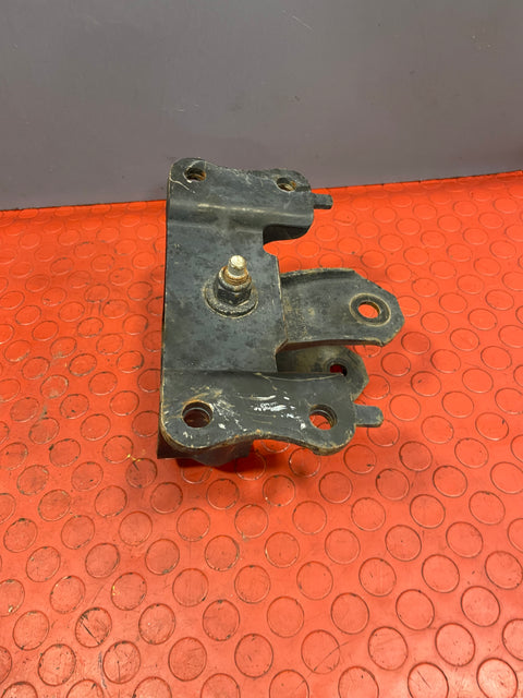 Ford Transit Tipper REAR LEAF SPRING HANGER / BRACKET Fits Both Sides MK8 2.2 2014-2021 P/N KK315776AA / 6C115894AD