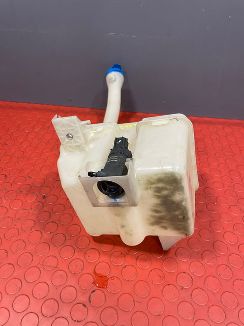 Saic Maxus COMPLETE WINDSCREEN WASHER BOTTLE/RESERVOIR & ELECTRIC WATER PUMP 2021-2022 P/N B31CL24