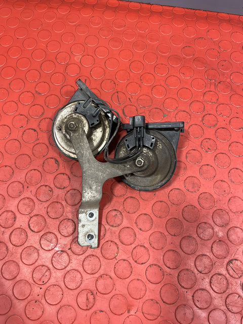 Ford Transit HORN ASSEMBLY PAIR 2.0 MK8 RWD 2016-2023 P/N BK2T13A803AB