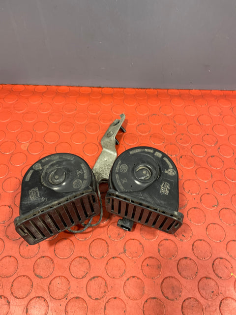 Ford Transit HORN ASSEMBLY PAIR 2.0 MK8 RWD 2016-2023 P/N BK2T13A803AB