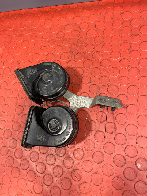 Ford Transit HORN ASSEMBLY PAIR 2.0 MK8 RWD 2016-2023 P/N BK2T13A803AB