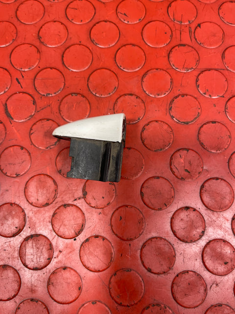 Citroen Dispatch/Peugeot Expert/Vauxhall Vivaro/Toyota Proace/Fiat Scudo OUTER DOOR HANDLE OPENER END CAP Driver's Side RH 2008-2016 P/N 96816438977